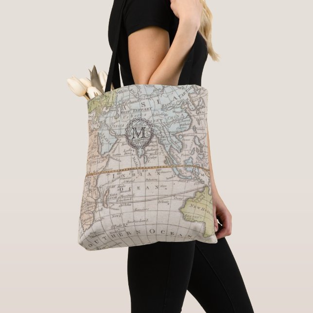 Bolsa Tote Monograma. Mapa do Mundo Vintage. (Close Up)