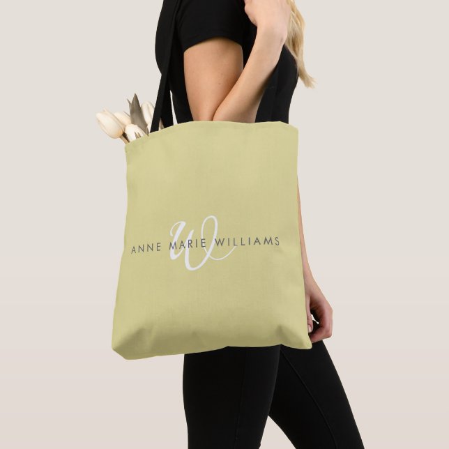 Bolsa Tote Monograma Mínimo em Branco e Chartreuse em Script (Close Up)