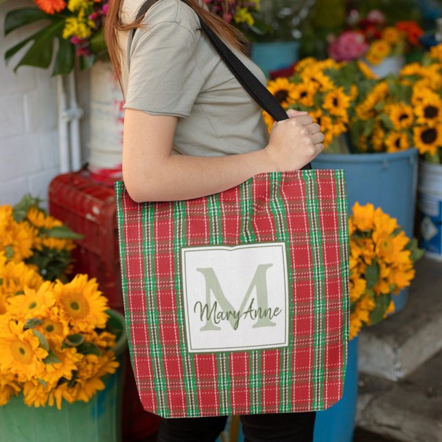Bolsa Tote Monograma Rústico de Natal Xadrez Vermelho de Féri (Christmas red and green monogram tote bag.)