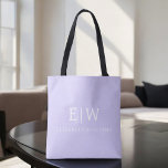 Bolsa Tote Monograma Simples Profissional Elegante Minimalist<br><div class="desc">Apresentando nossa coleção profissional simples de monogramas minimalista: eleve seu estilo com sofisticação de eterno e elegância subestimada. Criada com muita atenção aos detalhes, esta coleção apresenta designs minimalistas adornados com seu monograma personalizado. Cada peça exumenta profissionalismo e refinamento, perfeito para fazer uma impressão duradoura em qualquer cenário. De artigos...</div>