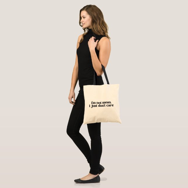 Bolsa Tote Não quero dizer que não me importo com a moça tran (Frente (modelo))