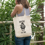 Bolsa Tote Noiva ou Festa de solteira personalizada<br><div class="desc">Esta noiva ou festa de solteira de noiva personalizada é perfeita para carregando de todos os seus bens essenciais no seu grande dia. O bolsa apresenta um impressão de coordenação e é grande o suficiente para ajustado de tudo o que você precisa para o dia, incluindo seu vestido, acessórios de...</div>