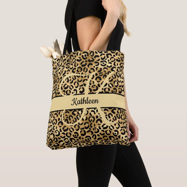 Bolsa Tote Nome do Monograma Impressão Dourada Preta Leopard  (Close Up)