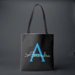 Bolsa Tote Nome moderno de monograma de script feminino azul<br><div class="desc">Mala preta e azul elegante Adicione seu próprio nome Monograma. Esta mala pode ser personalizada para incluir seu inicial e primeiro nome e dada como presente de Natal,  Aniversário de 16 anos,  Chá de Panela ou Casamento.</div>