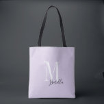 Bolsa Tote Nome simples personalizado e monograma roxo<br><div class="desc">Monograma personalizado moderno elegante e sacos de tote em preto,  branco e lavanda,  cor roxa,  simples e na moda. Presentes de noiva personalizada de excelente na festa de casamento,  chá de panela ou festa de solteira.  Personalize a cor do plano de fundo com sua escolha.</div>