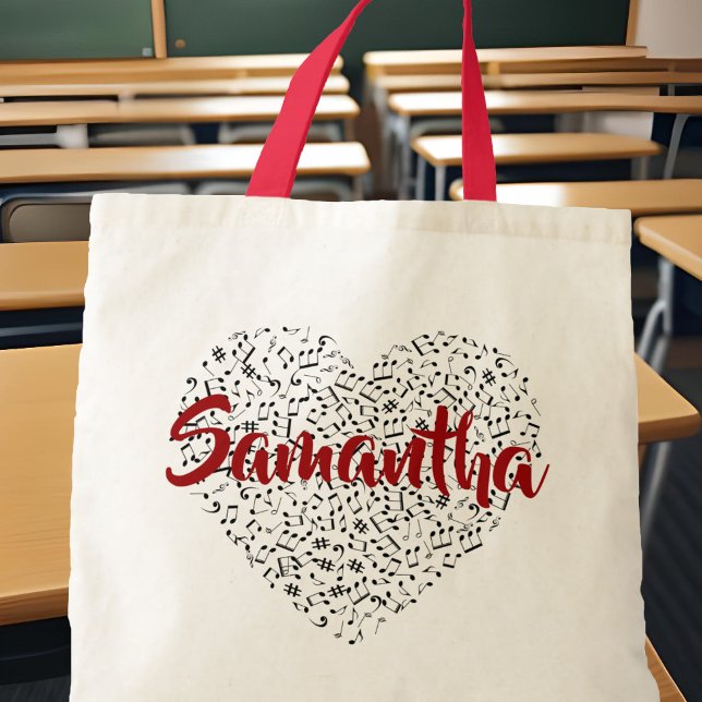 Bolsa Tote Notas Musicais Coração c/ Red Script Name Folha Mú (Music lover personalized tote bag with heart made of notes and any name in bold red script.)