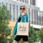 Bolsa Tote Novo Script de Tipografia<br><div class="desc">Novos presentes de tipografia da "Sra."</div>