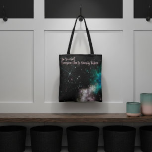 Bolsa Tote Nuvens Coloridas Estrelas na Tipografia Espacial