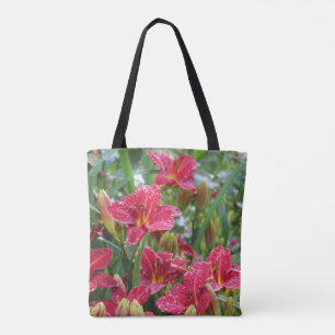 Bolsa Tote O carmesim sombreia hemerocallis do dia chuvoso