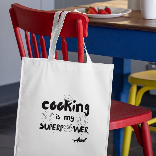 Bolsa Tote O Cozinhar personalizado é o meu super-poderoso pr (Order now and let them proudly display their culinary superpower wherever they go!)