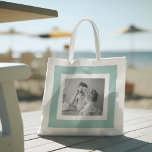 Bolsa Tote Oferta Simples E Amável De Foto Da Família Moderna<br><div class="desc">Oferta Simples E Amável De Foto Da Família Moderna</div>