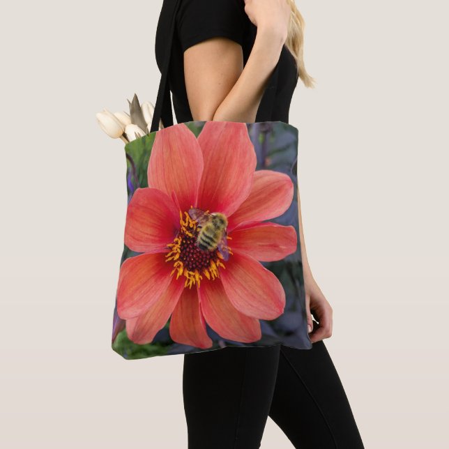 Bolsa Tote Orange Dahlia com Felpudo Bee Floral (Close Up)