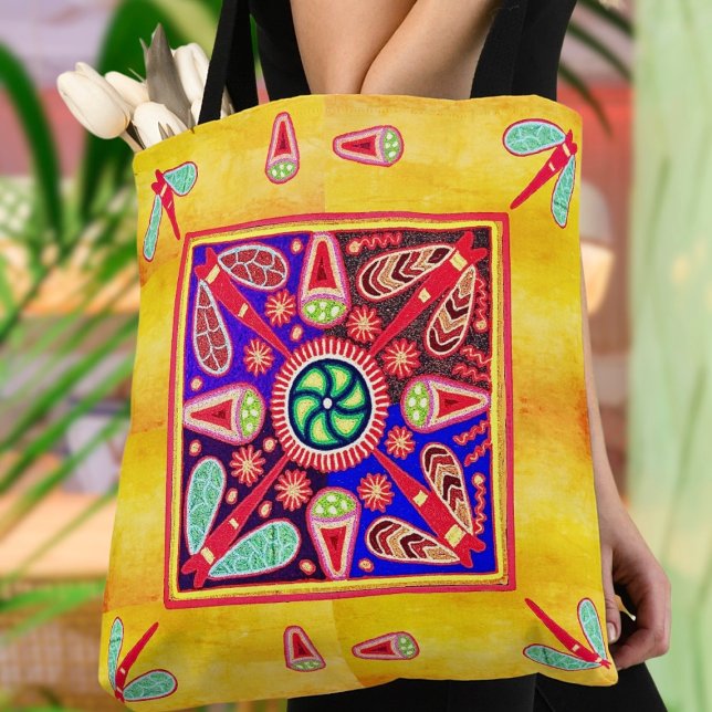 Bolsa Tote Ouro Huichol Mexicano e Padrões de Arte Roxo (Carry a piece of Mexican culture with you in our Mexican Huichol Golden & Purple Art Tote Bag.)