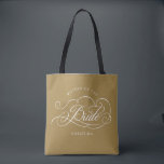 Bolsa Tote Ouro para caligrafia moderna Mãe da Noiva<br><div class="desc">Uma mãe eterno e elegante da bolsa de presentes da noiva,  com um roteiro de caligrafia refinado em um passado clássico,  perfeito para uma celebração formal e sofisticada de casamento. Para personalização ou outros produtos com este design,  por favor,  sinta-se à vontade para entrar em contato comigo.</div>