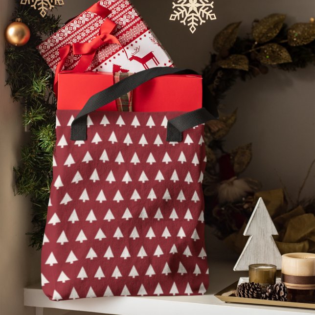 Bolsa Tote Padrão da árvore de Natal | Geométrico Escandi Ver (Minimalist Christmas tote created for elegant, reusable, and contemporary seasonal use)
