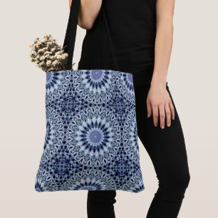 Bolsa Tote Padrão de Mandala de Caleidoscópio Azul e Branco