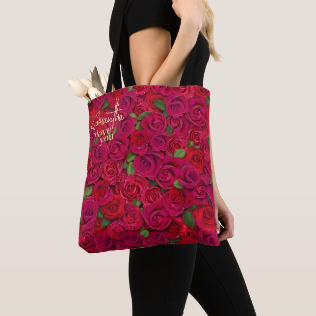 Bolsa Tote Padrão de Rosa Vermelha Intensa Eu Te Amo Com Nome (Close Up)