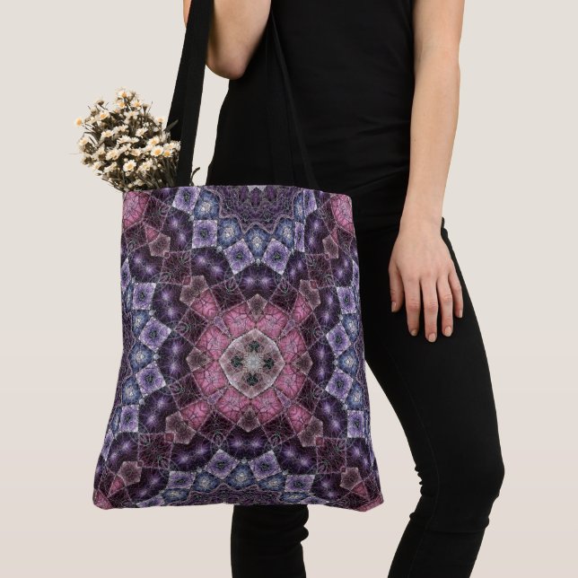 Bolsa Tote Padrão de teia de mandala rosa e roxo vibrante (Close Up)
