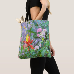 Bolsa Tote Paisagem de jardim tempestuoso com hortênsia e lír