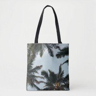 Bolsa Tote Palmeira verde sob o céu branco pela manhã