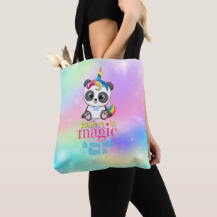 Bolsa Tote Panda de unicórnio mágico sobre fundo arco-íris