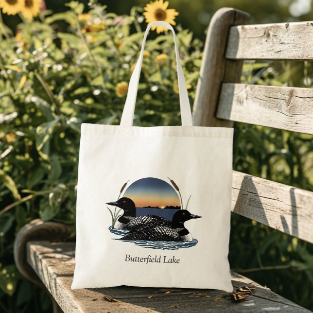 Bolsa Tote Par de mergulhões no lago Butterfield (Criador carregado)