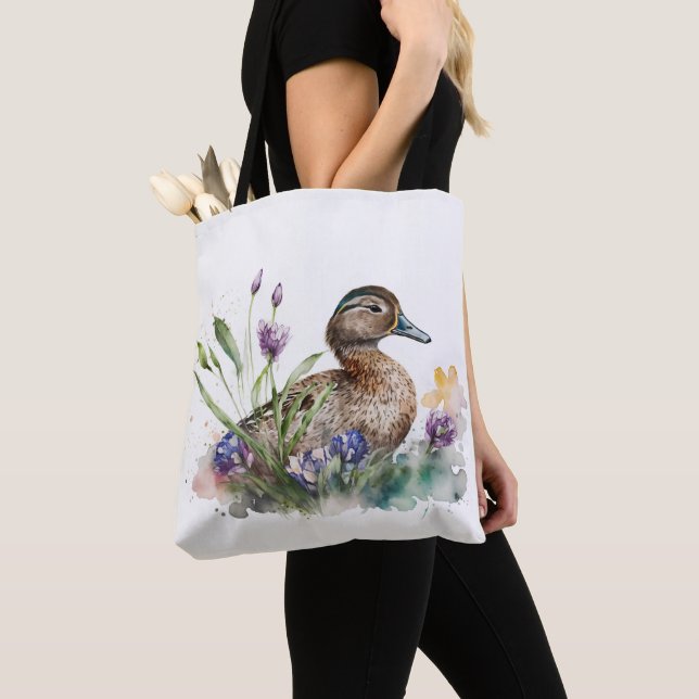 Bolsa Tote Pato em Aquarela Entre Flores (Close Up)