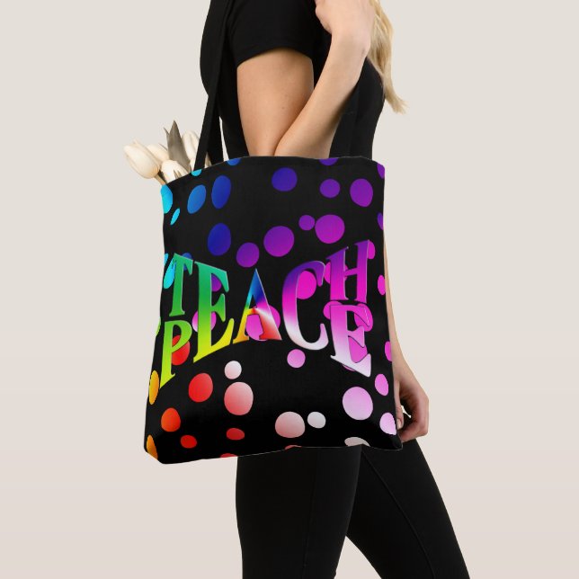Bolsa Tote PEACE PEACE Rainbow Graphic On Polka Pontos (Close Up)