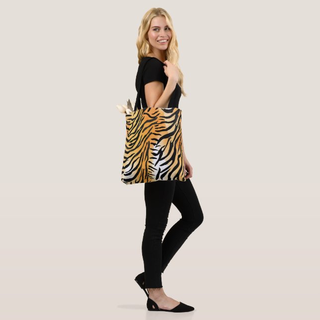 Bolsa Tote Peles de tigre com stripteza moderna felina de Imp (No(a) Modelo)