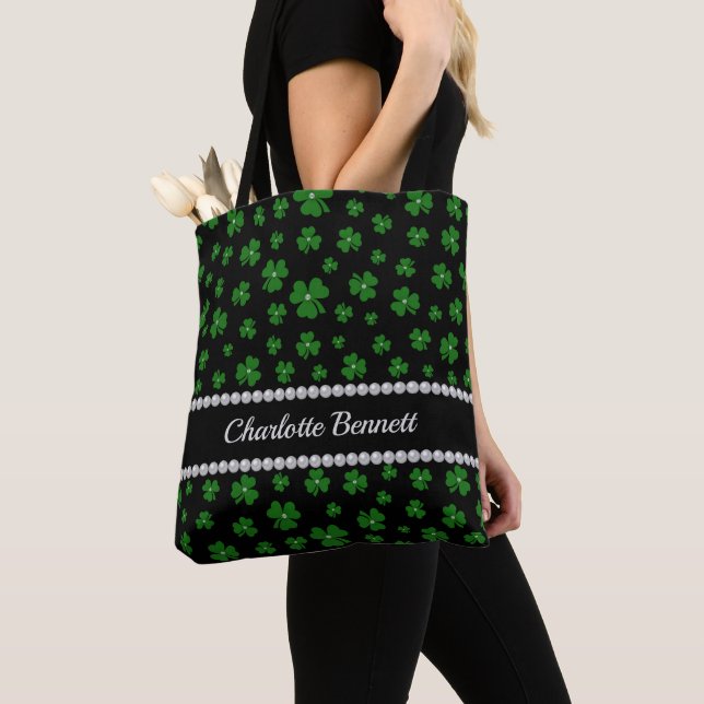 Bolsa Tote Personalized St. Patrick’s Day Shamrock with Pearl (Close Up)