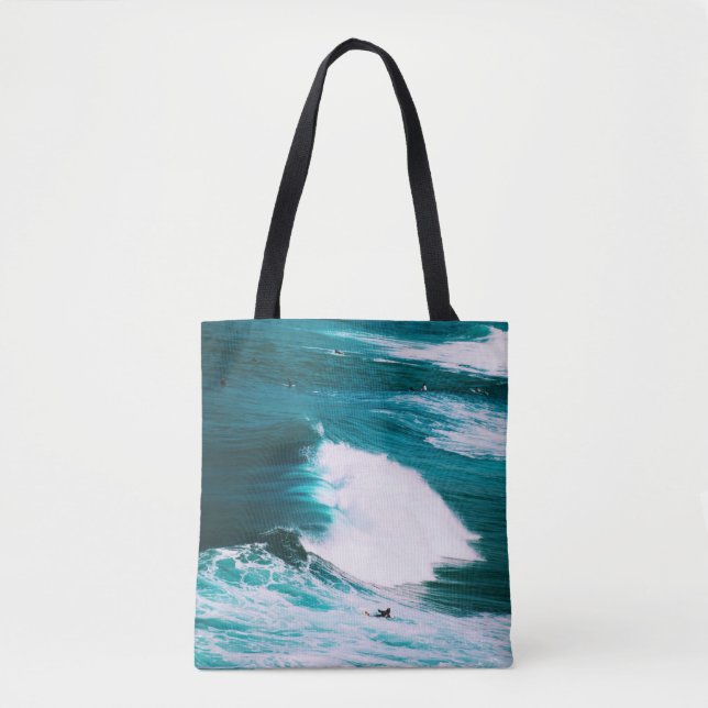 Bolsa Tote Pessoa no surfboard com ondas oceânicas (Frente)