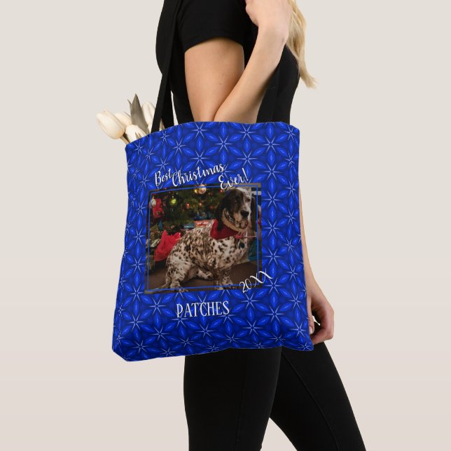 Bolsa Tote Pet Photo Blue Poinsettias Personalizadas de Natal (Close Up)