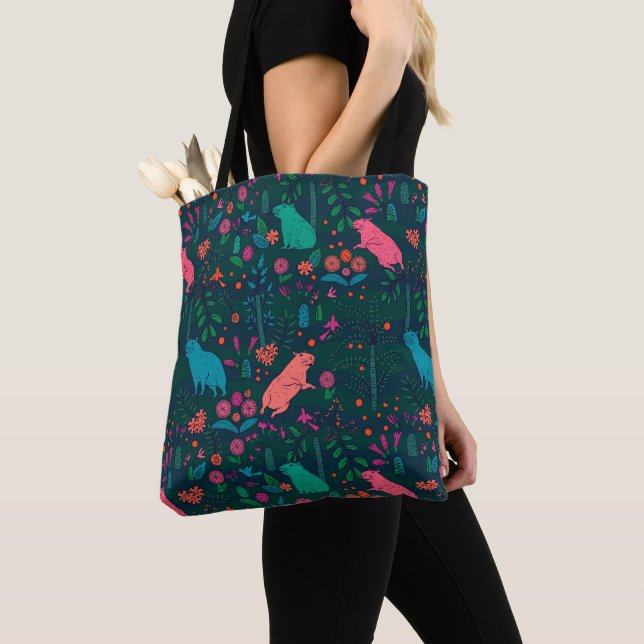 Bolsa Tote Playful Capybara in the Forest – Tropical Seamless (Close Up)