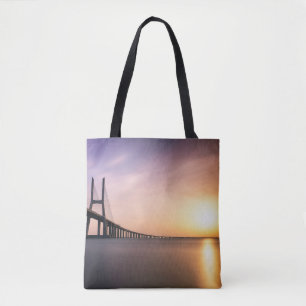 BOLSA TOTE PONTE CONCRETA MARCADA DURANTE O DIA