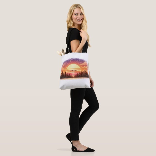 Bolsa Tote Pôr do Sol Retro na Floresta Presente com Nome Per (No(a) Modelo)