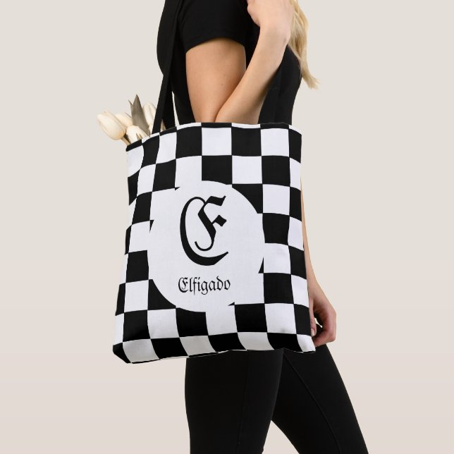 Bolsa Tote Preto e Branco Não Tão Comum (Close Up)