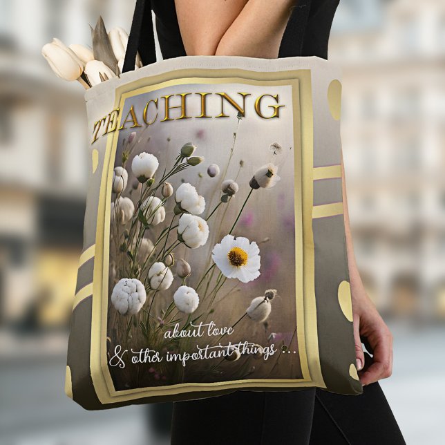 Bolsa Tote Professora Floral da Dourada Natureza (Elegant tote bag featuring a field with flowers. The text is optional. Beautiful for a teacher)
