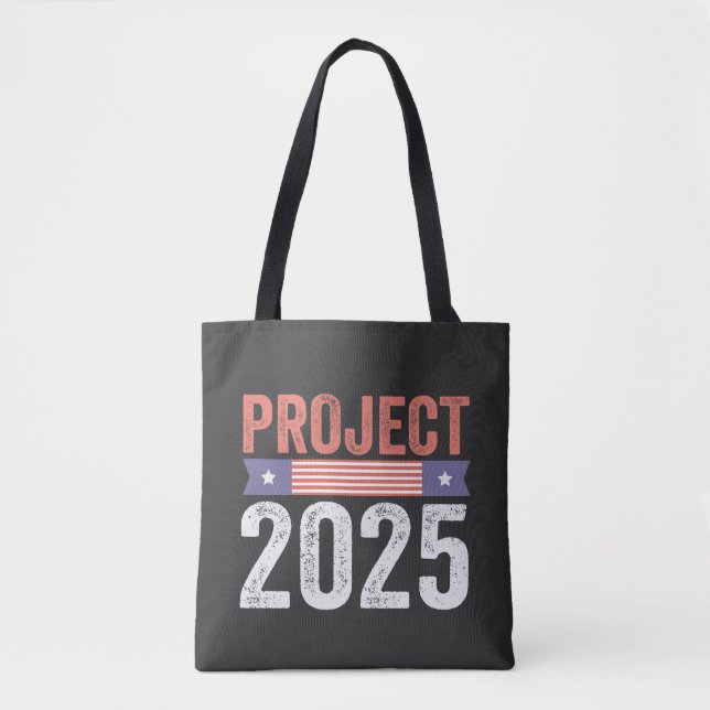 Bolsa Tote Projeto 2025 Trump American Patroitic T-Shirt (Frente)