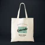Bolsa Tote Qualquer Bag De Boas-Vindas Do Colorido Colorado M<br><div class="desc">Saco de presentes de boas-vindas para convidados fora da cidade para o seu casamento, apresentando a imagem do Colorado. Você pode editar as cores de qualquer parte desta design, assim como mover o coração para o local do seu casamento. Para alterar as cores, clique em personalizar e, em seguida, "editar...</div>