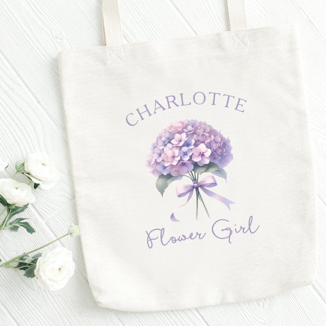 Bolsa Tote Rapariga Arco de Hydrangea Roxo Personalizada (Celebrate your flower girl with this personalized hydrangea tote—sweet and elegant.)