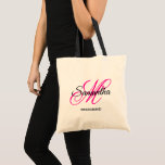 Bolsa Tote Rico preto e rosa quente Monograma Bridesmaid<br><div class="desc">Um monograma personalizado feminino com um roteiro de caligrafia de rico emparelhado em rosa quente e preto. Crie a sua bolsa bonito de tote como um obrigado que você dá para uma dama de honra. Personalize as cores da fonte para combinar com a paleta de casamento. O rico que faz...</div>