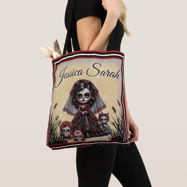 Bolsa Tote Romance Sombrio_ Princesa Sombria (Close Up)
