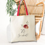 Bolsa Tote Rosa de Aquarela Positiva 70 Floral<br><div class="desc">Rosa de Aquarela Positivo Saco de Tota de Aniversário de 70 Floral com Tipografia 70 e daí por diante - Saco de 70 de aniversário / presente motivacional e positivo para uma mulher. A design apresenta uma citação positiva e engraçada de 70, então o que acontece na tipografia moderna e...</div>