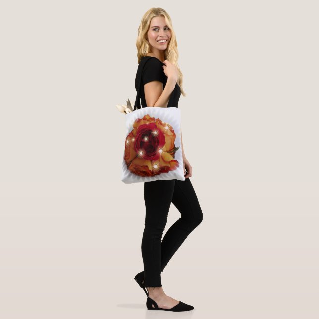 Bolsa Tote Rosa Vermelha e Rosas Laranja e Amarelas (No(a) Modelo)