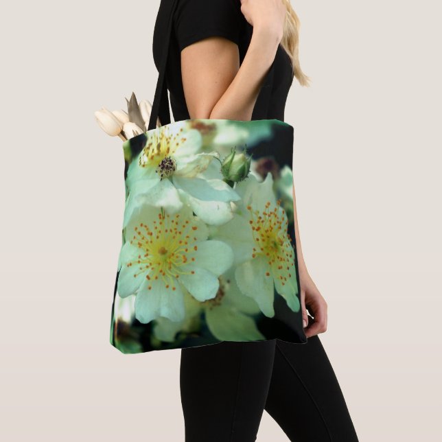 Bolsa Tote Rosas Brancos Selvagens Fechem (Close Up)