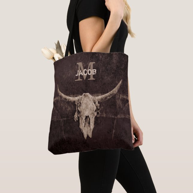 Bolsa Tote Rustic Western Brown Beige Old Bull Skull Monogram (Close Up)