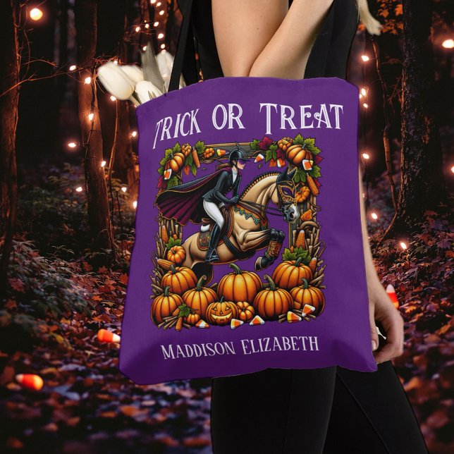 Bolsa Tote Saca de Cavalinho para Doces ou Travessuras (Get ready for spooky season with our equestrian funny Halloween merchandise!)