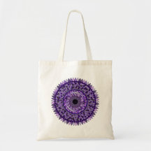 Saco com uma design de mandala roxa