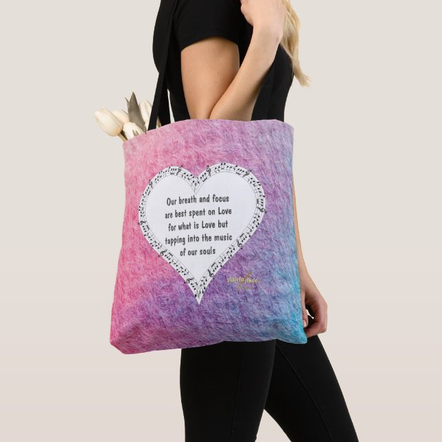 Bolsa Tote Saco Ode ao Amor de Poet Adiela Akoo (Close Up)
