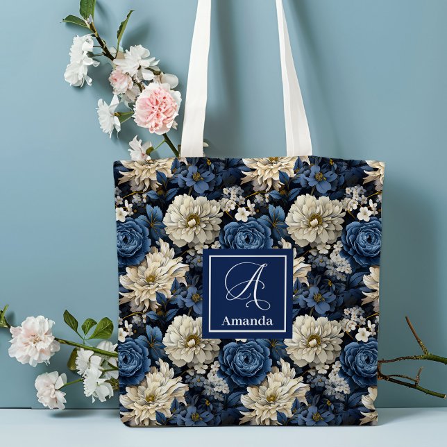 Bolsa Tote Saco Personalizado de Flores Azuis do Designer (Designer Blue Flowers Personalized Tote Bag)